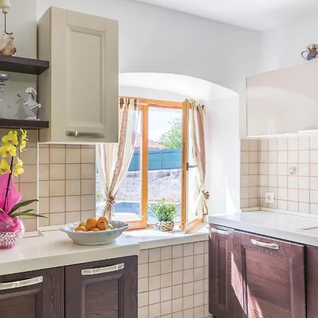 Holiday home 3 Bedroom Awesome Home In Orbanici